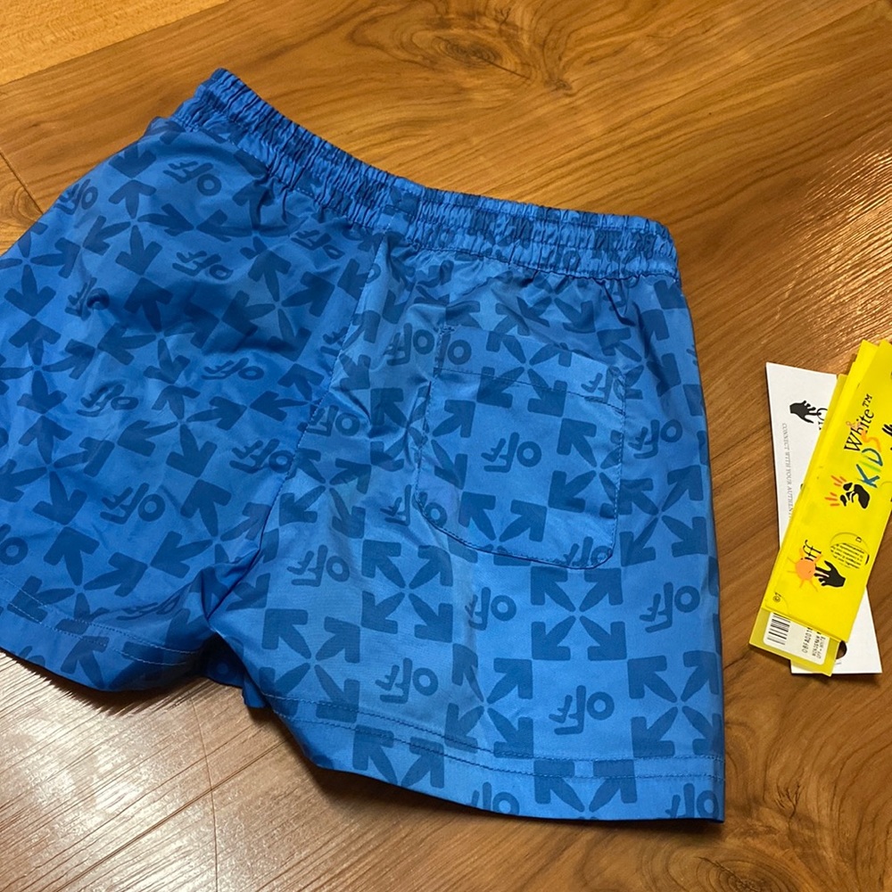 Off white boy’s swim trunks